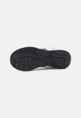 Tommy Hilfiger MODERN PREPPY RUNNER Trainers white  MODERN PREPPY RUNNER — Кроссовки белый