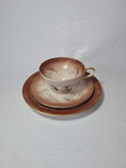 Johann Seltmann Vohenstrauß Bavaria Чайное трио в коричнево-белых тонах с позолоченным узором, Германия, 1960-70гг.