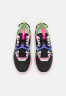 Nike Sportswear REACT VISION Sneaker low black/barely volt/royal pulse/beyond pink/pink blast/sail REACT VISION Низкие кроссовки женские черный / едва вольт / королевский пульс / за гранью розового / розовый взрыв / парус