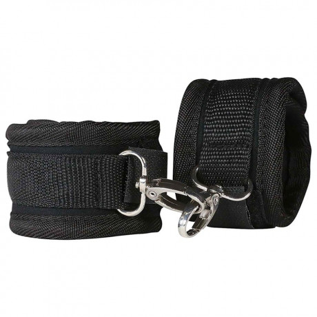 Amorelie Hold me  держи меня