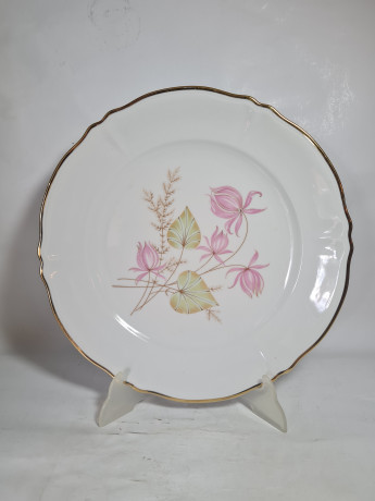 Блюдо винтажное Bavaria "Розовые цветы" с золотой каймой, фарфор, 31.5 см, Германия, 1960-70гг.