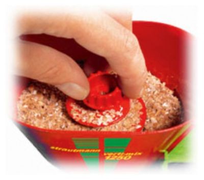 SIKU SIKU 2450 Futtermischwagen 1:32 Кормораздатчик SIKU 2450 1:32