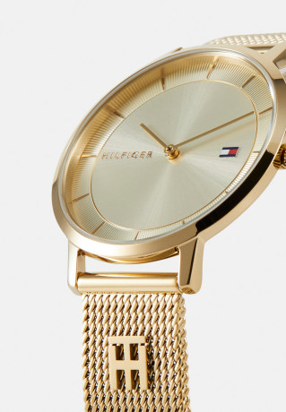Tommy Hilfiger DRESSED UP Watch gold-coloured ОДЕЯЛАСЬ Смотреть золотого цвета