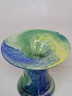 Подсвечник винтажный Glaskunstler Peter Kaspar, стеклянный в зелено-голубых тонах с синей круглой свечой, 8 x 8,5 см, Германия, 1960-70гг.