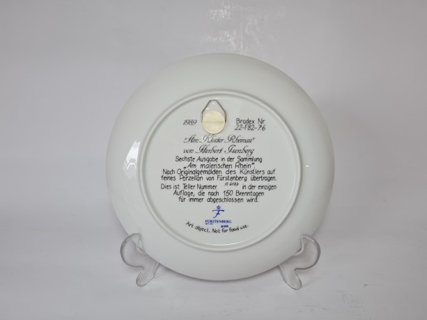 Furstenberg, Коллекционная Тарелка, ограниченный тираж, репродукция картины Герберта Изенберга "В монастыре", 20см, Германия 1989г.
