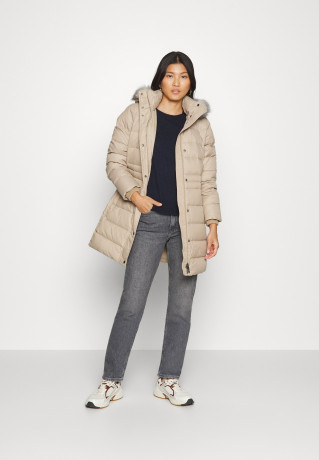 Tommy Hilfiger TYRA COAT  Down coat beige TYRA COAT Пуховик бежевый