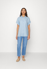 Tommy Hilfiger GROWN ON SLEEVE Button-down blouse vessel blue GROWN ON SLEEVE Блузка на пуговицах сосуд синий