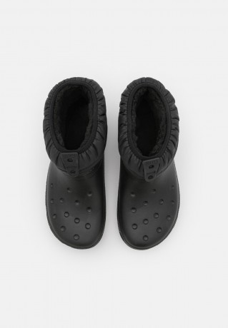 Crocs CLASSIC NEO PUFF SHORTY Snowboot/Winterstiefel black CLASSIC NEO PUFF SHORTY зимние сапоги/сапоги черный