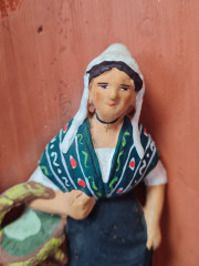 P.Touque Подвесная картина с объемной фигурой "Женщина с корзинкой", 21,5 x 10,5 см, Германия, 1960-70гг.