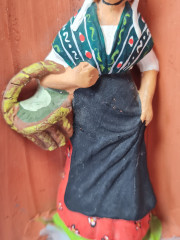 P.Touque Подвесная картина с объемной фигурой "Женщина с корзинкой", 21,5 x 10,5 см, Германия, 1960-70гг.