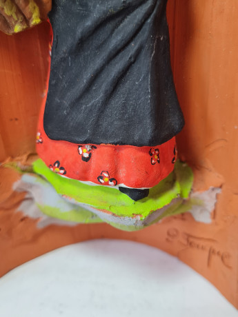 P.Touque Подвесная картина с объемной фигурой "Женщина с корзинкой", 21,5 x 10,5 см, Германия, 1960-70гг.