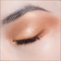DIOR Diorshow 5 Couleurs Lidschattenpalette – Cremige Textur – Langer Halt und Komfort Nr- 423 - Amber Pearl Палетка теней для век Diorshow 5 Couleurs — Кремовая текстура — Стойкость и комфорт