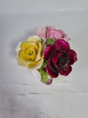 Фигурка винтажная Heathcote Hall LTD &quot;Фиолетово-желтые цветы в миниатюрной вазе&quot;, фарфор, 8,5 x 9 см, Англия, 1960-70гг.