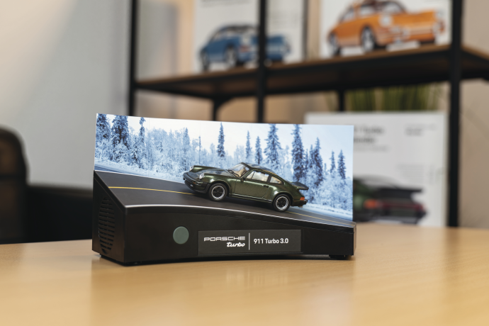 Franzis Porsche 911 Turbo Adventskalender 2026, Franzis Porsche 911 Turbo Модельный адвент-календарь 2026 с автомобилем 1:43 и книгой, от 14 лет