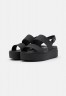 Crocs BROOKLYN Plateausandalette black BROOKLYN Босоножки на платформе черный
