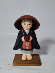 Статуэтка винтажная Im Stil Japan "Японский монах в шляпе", среднего размера, керамика, 14 см, Германия, 1960-70гг.