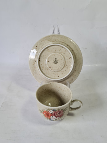 Чайная пара винтажное Winterling Marktleuthen Bavaria в бежевых тонах с крапинками и яркими цветами, керамика, Германия, 1960-70гг.