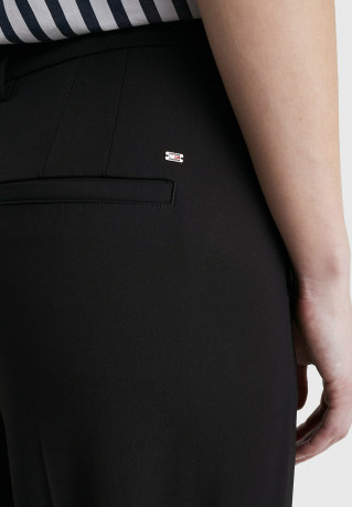 Tommy Hilfiger TAPERED FIT Chinos black брюки чинос TAPERED FIT черный
