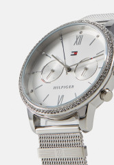 Tommy Hilfiger CASUAL Watch silver-coloured ПОВСЕДНЕВНЫЙ — Смотреть серебристый
