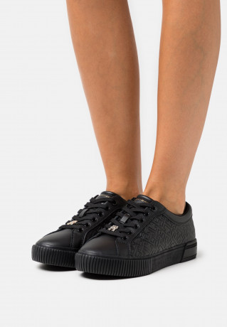 Tommy Hilfiger MONOGRAM Trainers black МОНОГРАММА кроссовки черный