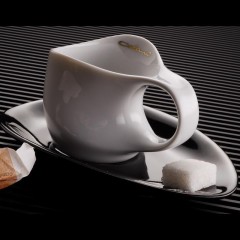 Luigi Colani Luigi Colani Porzellan Ab ovo Black &amp; White Espressissimotassen Set 4-tlg. 0,04 L Набор фарфоровых чашек для эспрессо Luigi Colani Ab ovo Black &amp;amp; White из 4 предм. 0,04 л