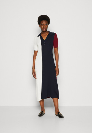 Tommy Hilfiger COLOUR BLOCK POLO DRESS Jumper dress desert sky/rouge/ecru ПЛАТЬЕ-ПОЛО COLOR BLOCK Платье-джемпер небо пустыни/румяна/экрю