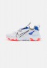 Nike Sportswear REACT VISION UNISEX Sneaker low white/saturn gold/racer blue/bright crimson/college grey REACT VISION UNISEX Низкие кроссовки женские белый/сатурн золотой/гоночный синий/ярко-малиновый/колледж серый