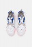Nike Sportswear REACT VISION UNISEX Sneaker low white/saturn gold/racer blue/bright crimson/college grey REACT VISION UNISEX Низкие кроссовки женские белый/сатурн золотой/гоночный синий/ярко-малиновый/колледж серый