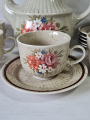 Набор чайный винтажный Winterling Marktleuthen Bavaria в бежевых тонах с крапинками и яркими цветами: чайник, чашки и блюдца, керамика, Германия, 1960-70гг.
