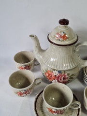 Набор чайный винтажный Winterling Marktleuthen Bavaria в бежевых тонах с крапинками и яркими цветами: чайник, чашки и блюдца, керамика, Германия, 1960-70гг.