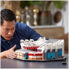 LEGO 10272 Old Trafford - Manchester United 10272 Олд Траффорд - Манчестер Юнайтед