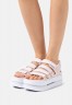 Nike Sportswear ICON CLASSIC Plateausandalette barely rose/white/pink oxford ICON CLASSIC сандалии на платформе едва розовый/белый/розовый оксфорд