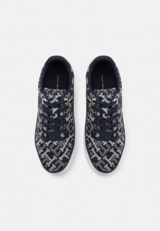 Tommy Hilfiger Trainers dark grey кросовки темно-серый