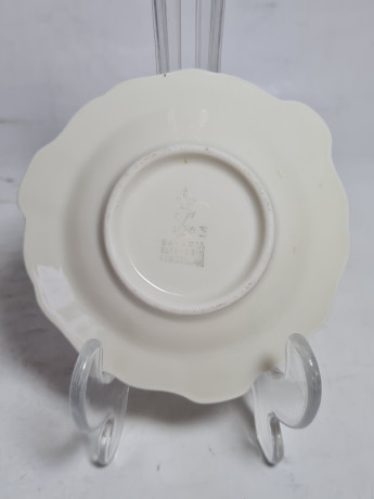 Пепельница винтажная Elfenbein Bavaria с цветочным декором, фарфор, 10,5 x 1,5 см, Германия, 1960-70гг.