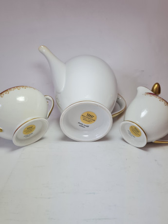 Hutschenreuther Arzberg Bavaria Набор фарфоровый в красных тонах с золотым узором: чайник, молочник, сахарница, Германия, 1960-70гг.