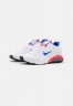 Nike Sportswear AIR MAX EXOSENSE Sneaker low white/racer blue/flash crimson/metallic silver/black AIR MAX EXOSENSE Низкие кроссовки женские белый/гоночный синий/flash crimson/серебристый металлик/черный