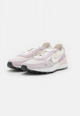 Nike Sportswear WAFFLE ONE Sneaker low sail/light soft pink/summit white/venice/black/light mulberry WAFFLE ONE кроссовки женские низкие парус/светло-розовый/вершинно-белый/венеция/черный/светло-шелковичный