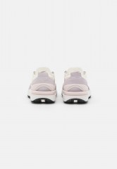 Nike Sportswear WAFFLE ONE Sneaker low sail/light soft pink/summit white/venice/black/light mulberry WAFFLE ONE кроссовки женские низкие парус/светло-розовый/вершинно-белый/венеция/черный/светло-шелковичный