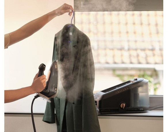 Braun Braun Dampfbugelstation CareStyle 7 Pro IS7286 BK, 2000,00 ml Wassertank, Weltweit erste FreeGlide 3D Bugelsohle Паровая гладильная станция Braun CareStyle 7 Pro IS7286 BK, резервуар для воды на 2000,00 мл, первая в мире гладильная подошва FreeGlid