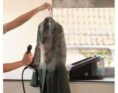 Braun Braun Dampfbugelstation CareStyle 7 Pro IS7286 BK, 2000,00 ml Wassertank, Weltweit erste FreeGlide 3D Bugelsohle  Паровая гладильная станция Braun CareStyle 7 Pro IS7286 BK, резервуар для воды на 2000,00 мл, первая в мире гладильная подошва FreeGlid