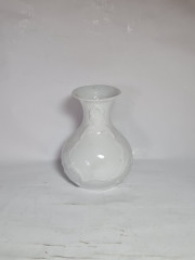 Ваза винтажная Royal KPM Bavaria с объемным декором, белый фарфор, 12,5 x 9,5 см, Германия, 1960-70гг.