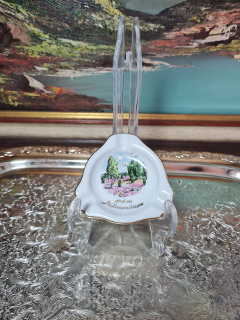 Пепельница винтажная Plankenhammer Floss Bavaria "Пейзаж в Нуддернбергене", фарфор, 8,5 x 1,5 см, Германия, 1960-70гг.