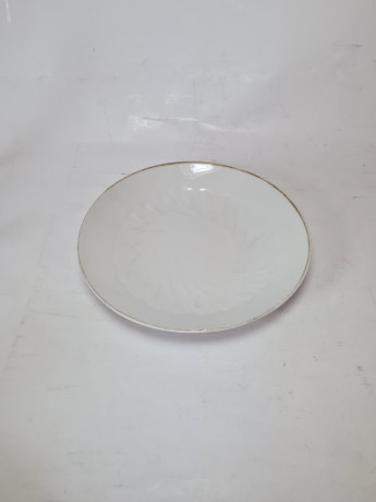 Белая фарфоровая тарелка с золотой каймой, 15 x 3 см, Германия, 1960-70гг.