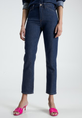Tommy Hilfiger CLASSIC Straight leg jeans nala CLASSIC Джинсы прямого кроя хорошо