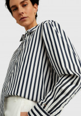 Tommy Hilfiger BANKER STP RELAXED Button-down blouse optic white/ desert sky stp BANKER STP RELAXED Блузка на пуговицах оптический белый/ пустынное небо stp