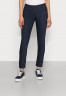 Tommy Hilfiger HERITAGE SLIM FIT PANTS Trousers midnight БРЮКИ ОБЛЕГАЮЩЕГО КРОЯ HERITAGE Брюки полночь