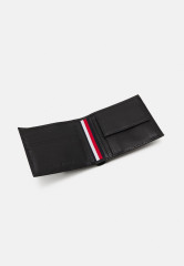 Tommy Hilfiger CENTRAL CC AND COIN UNISEX Wallet black CENTRAL CC AND COIN UNISEX Бумажник черный