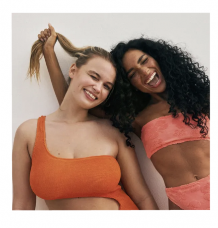 Hawaiian Tropic Glowing Protection Lotion LSF 30+, Солнцезащитный Лосьон для сияния кожи SPF 30+, с маслом ши и витамином Е, водостойкая формула, тропический аромат, 180мл