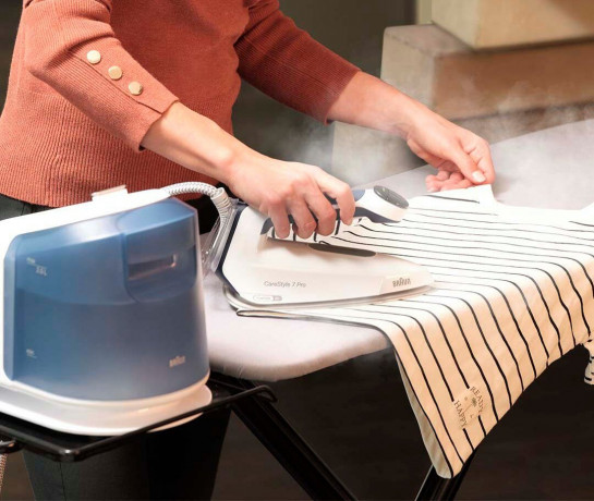 Braun Braun Dampfbugelstation CareStyle 7 Pro IS7282 Dampfbugelstation weiss/blau  Паровая гладильная станция Braun CareStyle 7 Pro IS7282 паровая гладильная станция белый/синий