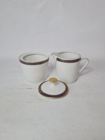 Молочник и сахарница винтажные PMR Jager & Co Bavaria, белый фарфор с золотисто-голубым узором, 11 x 8,5 см / 15 см / 20,5 см, Германия, 1960-70гг.